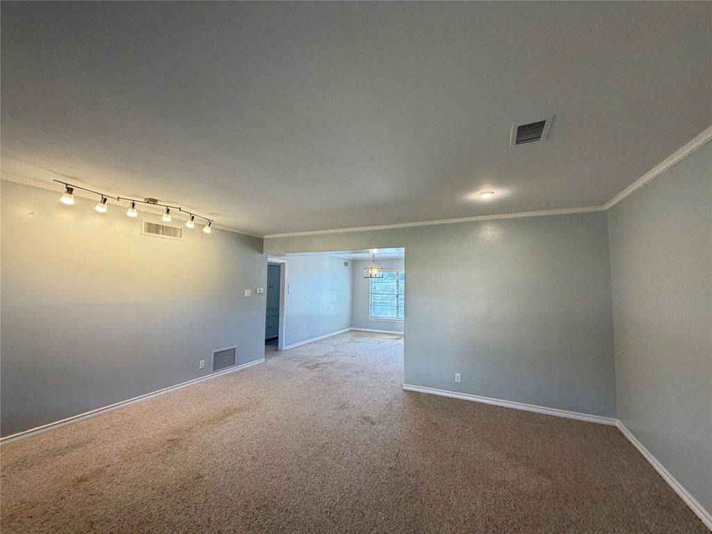 6111 Bandera Avenue C, Dallas, TX 75225