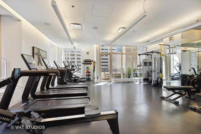 118 E ERIE Street 31F, Chicago, IL 60611