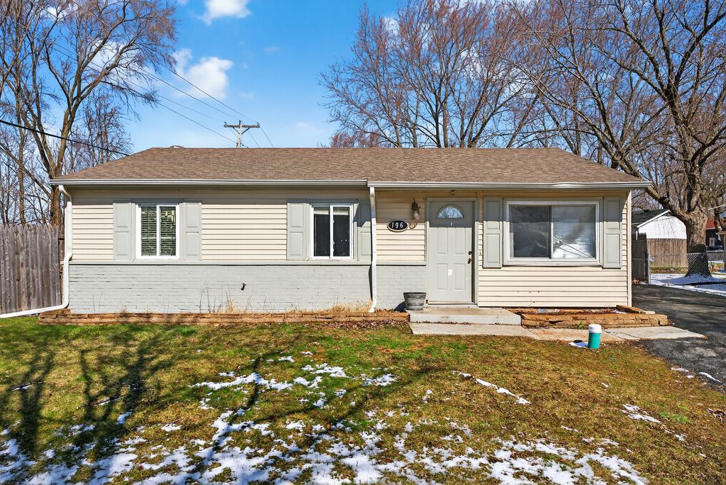 196 Hadleigh Road, Bolingbrook, IL 60440