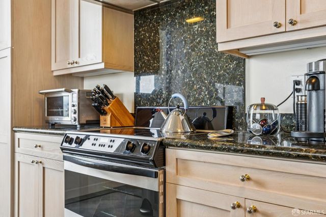 150 Lombard Street 607, San Francisco, CA 94111