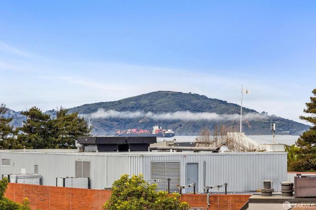 150 Lombard Street 607, San Francisco, CA 94111