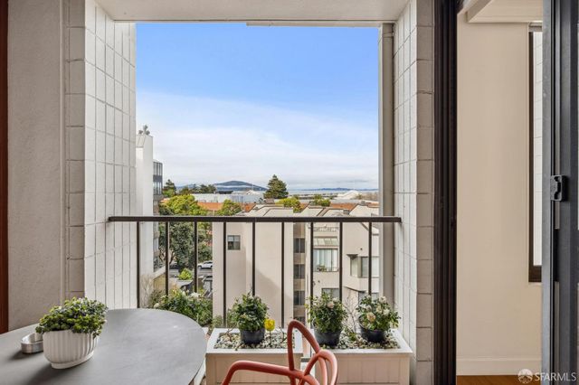 150 Lombard Street 607, San Francisco, CA 94111