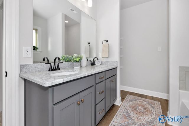 17657 Cabernet Street, Athens, AL 35613
