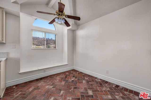 455 Kennerick Lane, Simi Valley, CA 93065