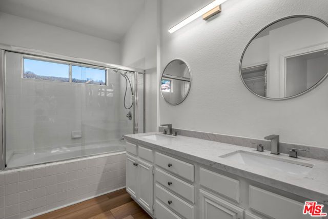 455 Kennerick Lane, Simi Valley, CA 93065
