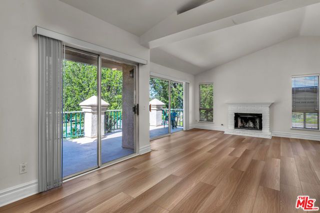 455 Kennerick Lane, Simi Valley, CA 93065