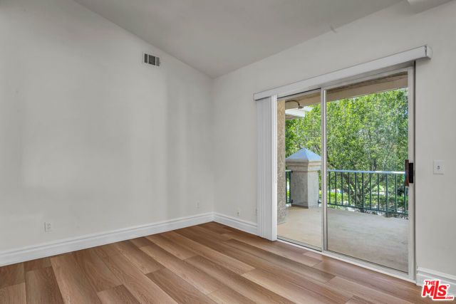 455 Kennerick Lane, Simi Valley, CA 93065