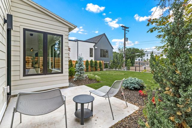 6136 Oaklawn Avenue, Edina, MN 55424