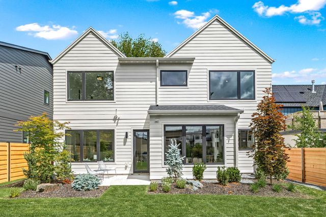 6136 Oaklawn Avenue, Edina, MN 55424