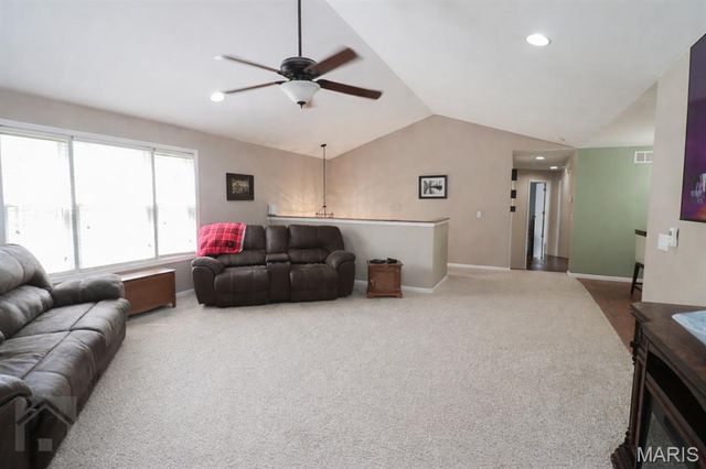 19892 Lucky Lane, Waynesville, MO 65583