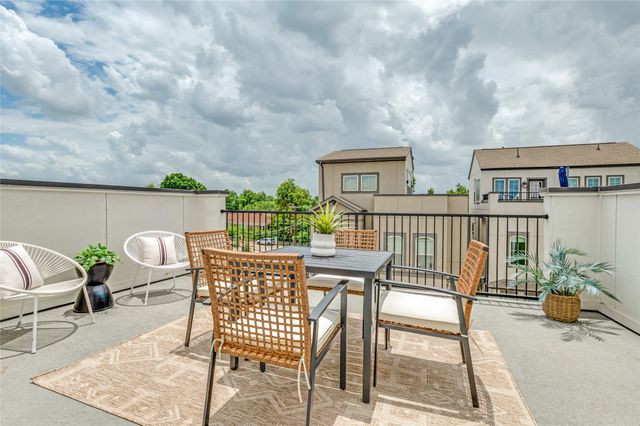 710 High Garden Place, Dallas, TX 75208