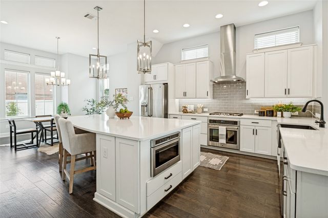 710 High Garden Place, Dallas, TX 75208