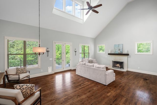 367 Circuit Rd, Franklin, TN 37064