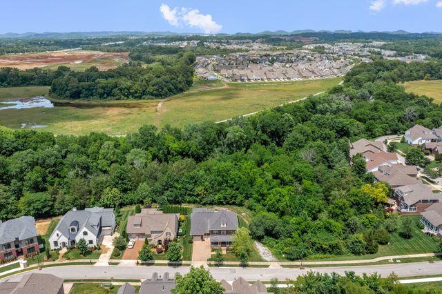 367 Circuit Rd, Franklin, TN 37064