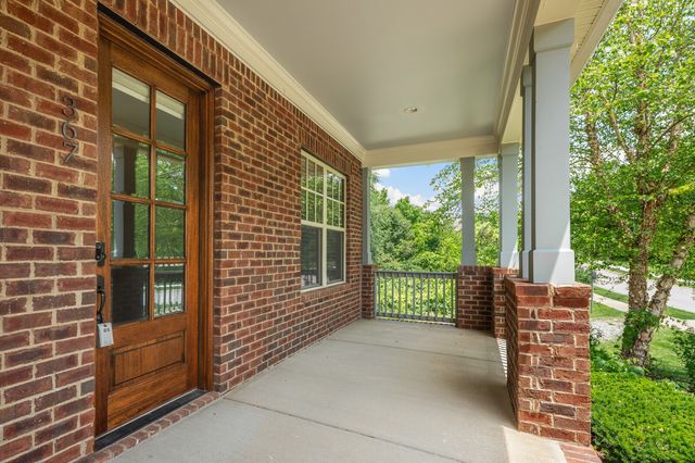 367 Circuit Rd, Franklin, TN 37064