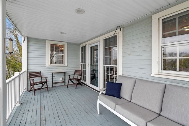 18 Ocean Ter 2, Salem, MA 01970