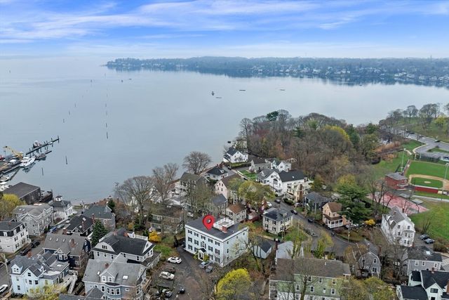 18 Ocean Ter 2, Salem, MA 01970