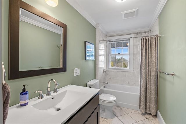 18 Ocean Ter 2, Salem, MA 01970