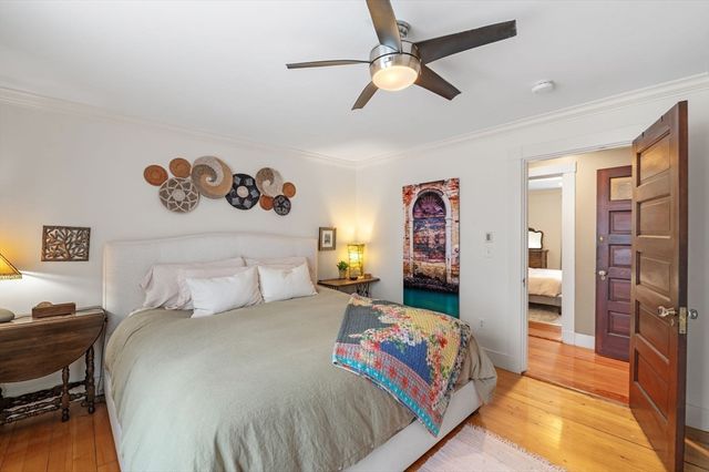 18 Ocean Ter 2, Salem, MA 01970