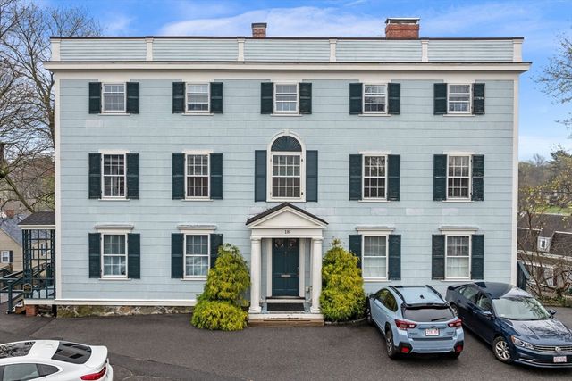 18 Ocean Ter 2, Salem, MA 01970