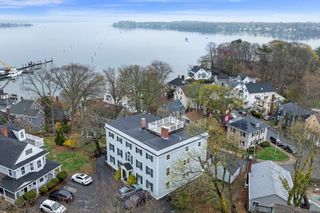 18 Ocean Ter 2, Salem, MA 01970