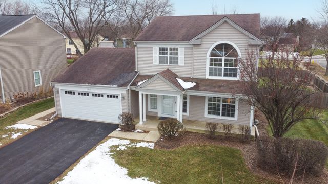 1360 Rose Avenue, Carol Stream, IL 60188