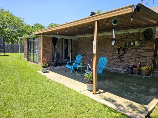 601 Rogers Street, Normangee, TX 77871