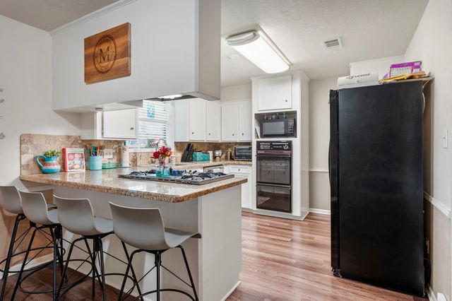 601 Rogers Street, Normangee, TX 77871