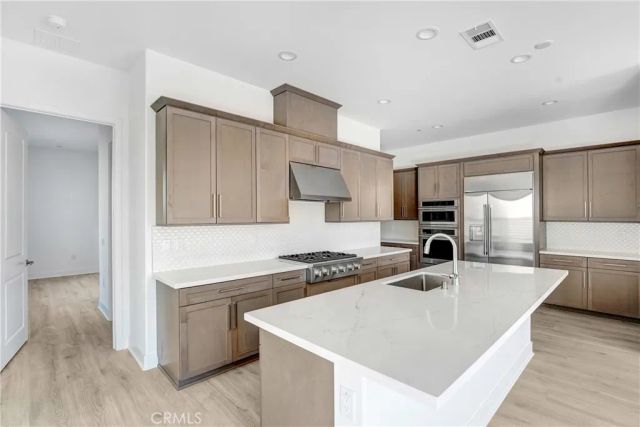 27422 Creekwood Lane, Valencia, CA 91381