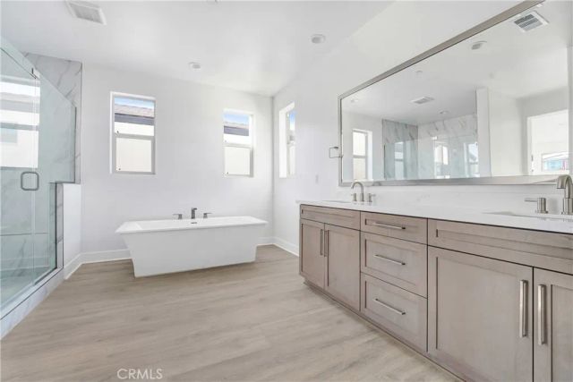 27422 Creekwood Lane, Valencia, CA 91381