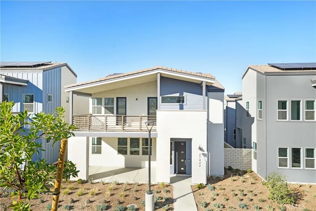 27422 Creekwood Lane, Valencia, CA 91381