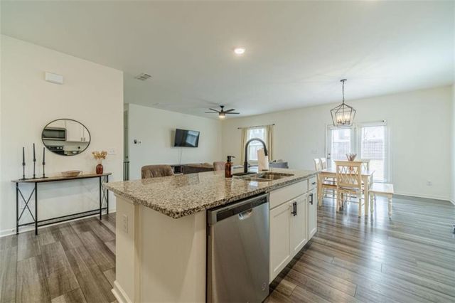 222 Knightsbridge Lane, Winder, GA 30680