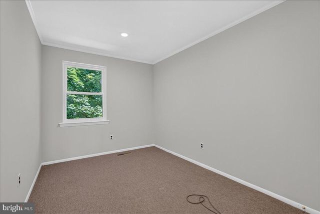 9208 AMBASSADOR PL, Philadelphia, PA 19115