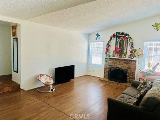 2111 Whitestone Drive, Riverside, CA 92506