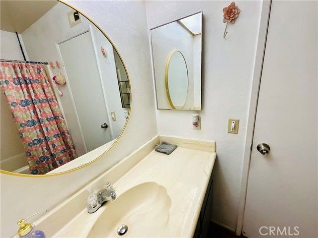 2111 Whitestone Drive, Riverside, CA 92506