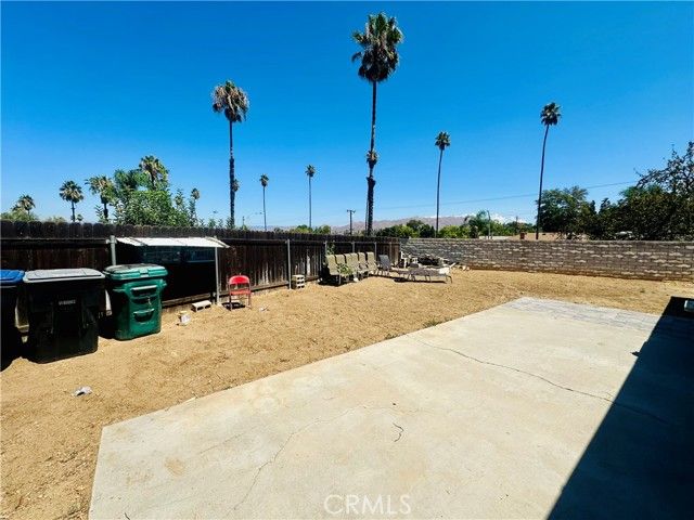 2111 Whitestone Drive, Riverside, CA 92506