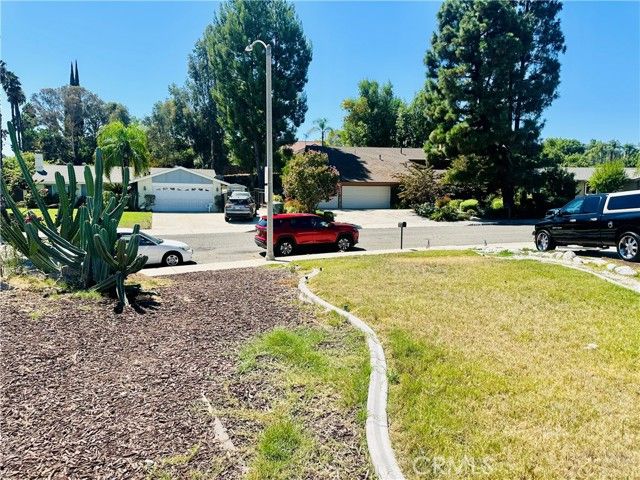 2111 Whitestone Drive, Riverside, CA 92506