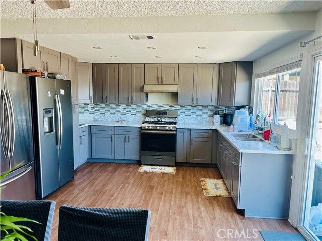 2111 Whitestone Drive, Riverside, CA 92506