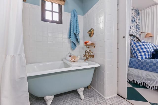 1008 S Ditmar Street, Oceanside, CA 92054