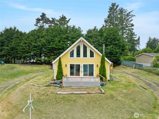 2901 S Woodhill Court, Westport, WA 98595