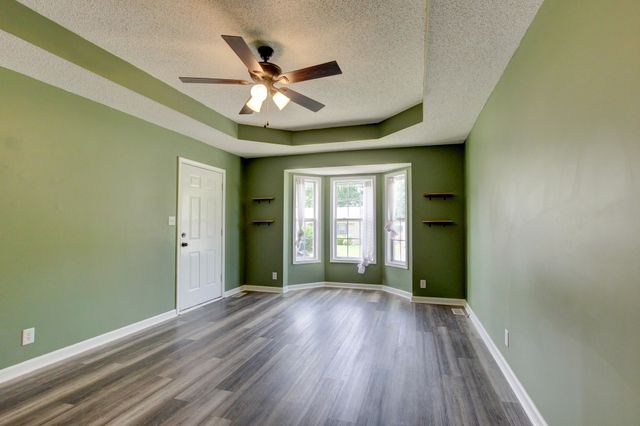 3308 S Senseney Cir, Clarksville, TN 37042