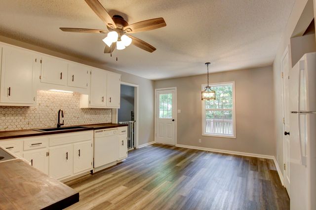3308 S Senseney Cir, Clarksville, TN 37042