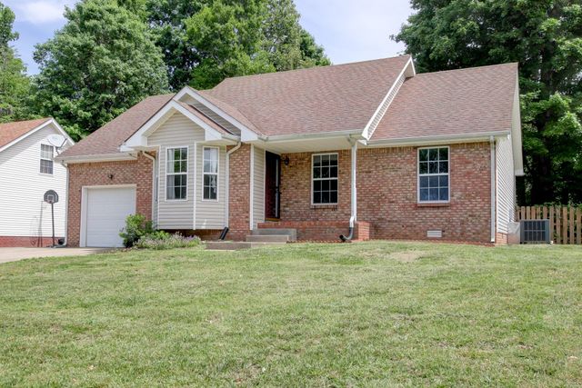 3308 S Senseney Cir, Clarksville, TN 37042