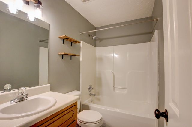 3308 S Senseney Cir, Clarksville, TN 37042