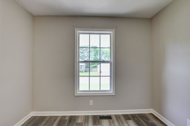 3308 S Senseney Cir, Clarksville, TN 37042