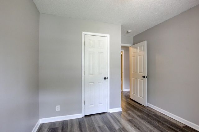 3308 S Senseney Cir, Clarksville, TN 37042