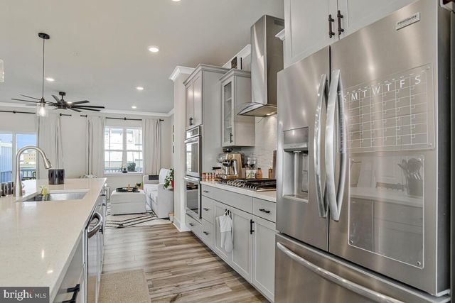 11521 CHARLOTTE BRONTE LN, White Plains, MD 20695