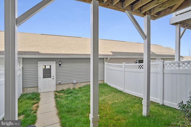 11521 CHARLOTTE BRONTE LN, White Plains, MD 20695