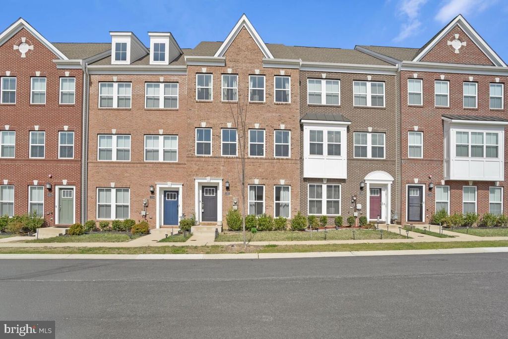 11521 CHARLOTTE BRONTE LN, White Plains, MD 20695