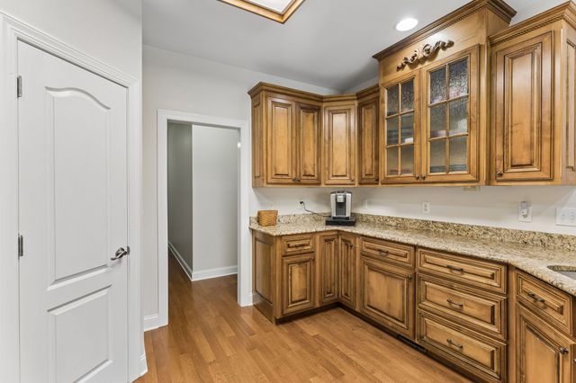 6928 Zion Crossing Ct, Columbia, TN 38401